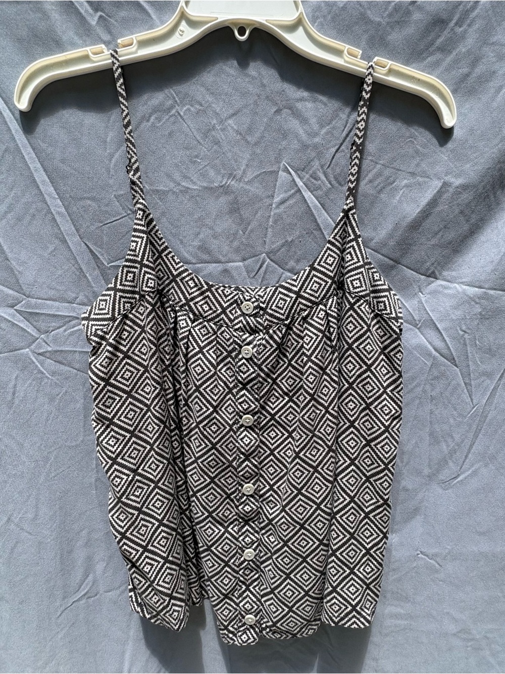 Fossil Black & White Geometric Button-Front Tank Top